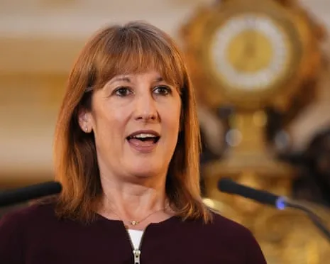 UK Finance Minister Set to Appear Gambling Advocate's Event During Taxation Review